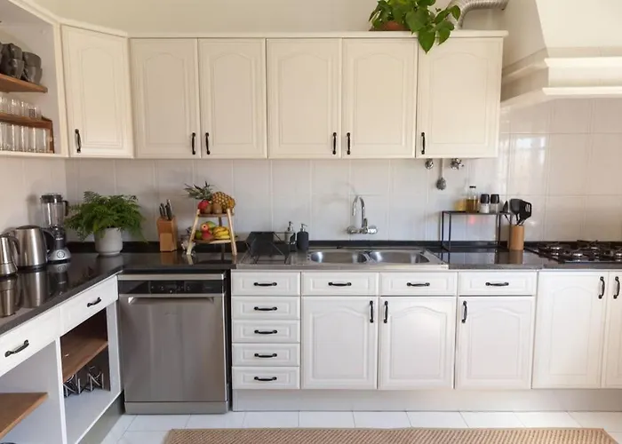 דירה Kodu - Spacious 2 Storey Coastal With Balcony, Sea View, Garden & Bbq