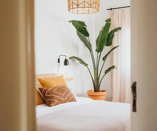 Kodu - Spacious 2 Storey Coastal With Balcony, Sea View, Garden & Bbq דירה Santo Isidoro