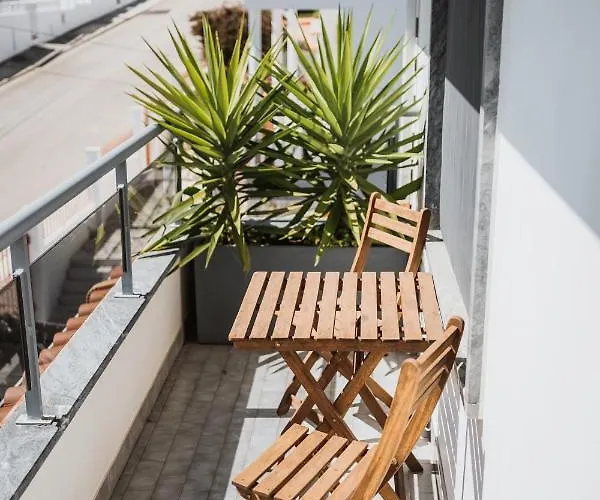 Kodu - Spacious 2 Storey Coastal With Balcony, Sea View, Garden & Bbq Santo Isidoro