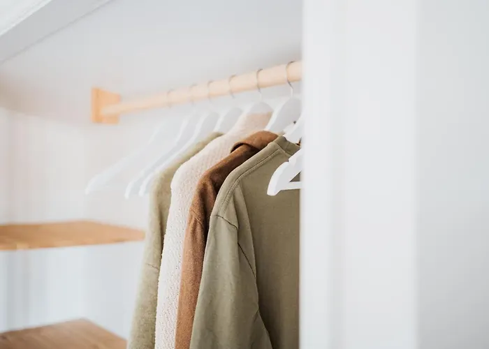 Kodu - Spacious 2 Storey Coastal With Balcony, Sea View, Garden & Bbq *