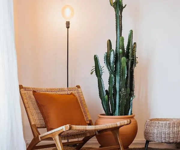 Kodu - Spacious 2 Storey Coastal With Balcony, Sea View, Garden & Bbq * Santo Isidoro