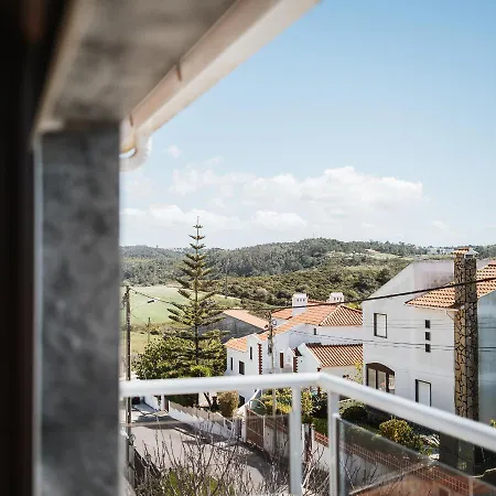 Kodu - Spacious 2 Storey Coastal With Balcony, Sea View, Garden & Bbq Apartment *