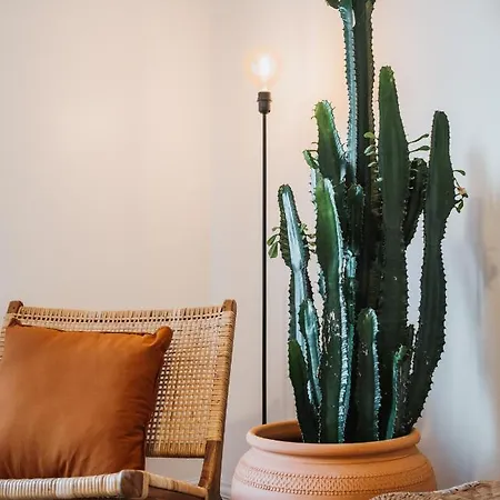 Kodu - Spacious 2 Storey Coastal With Balcony, Sea View, Garden & Bbq Apartamento *