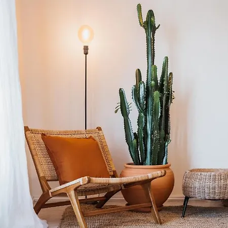 Kodu - Spacious 2 Storey Coastal With Balcony, Sea View, Garden & Bbq * Santo Isidoro